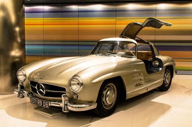 Casino Red Flush Android/iOS Forrit